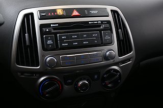 Halvkombi Hyundai i20 15 av 17