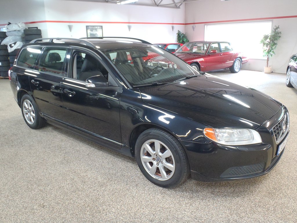 Volvo V70 T4  180hk Fullservad, Dragkrok