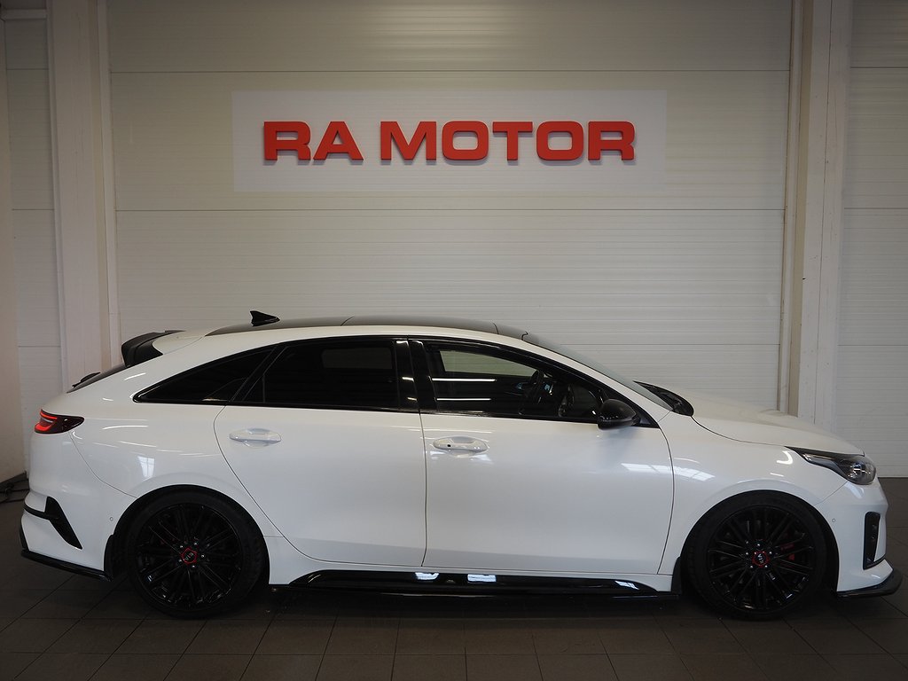 Kia Pro_Cee\'d GT Pro_Cee'd GT 1.6 T-GDI 204hk Navi B-Kam Pano Maxton JBL 2021