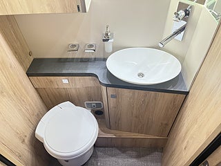 Husbil-halvintegrerad Eura Mobil PRS 720 EB 22 av 28