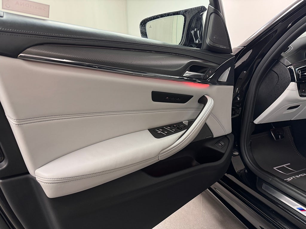 BMW M5 2018 - miniatyr 2