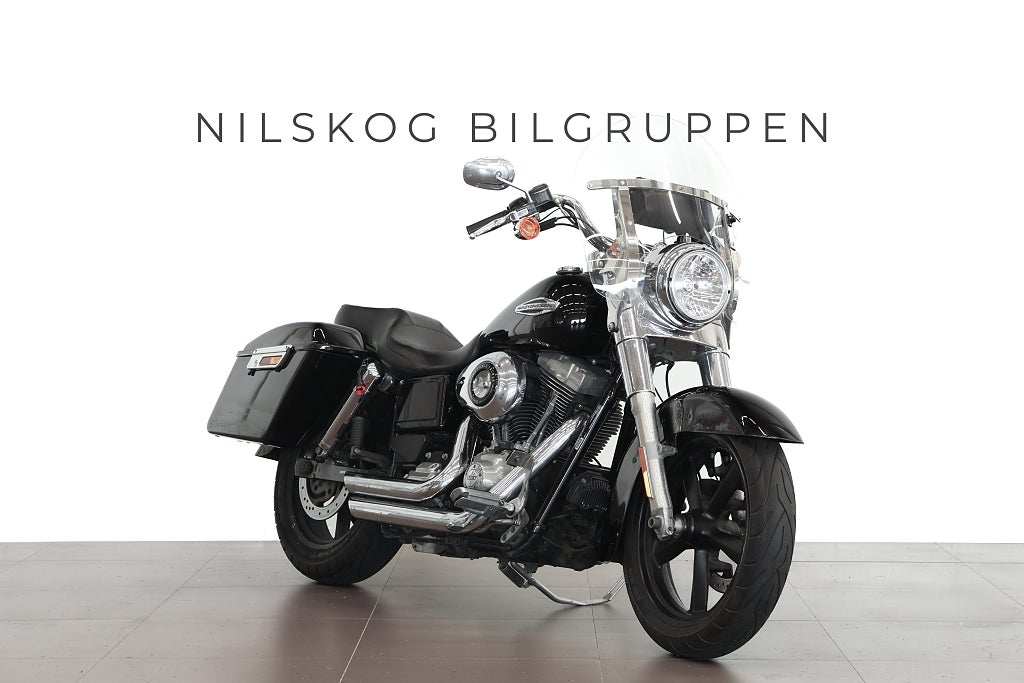 Harley-Davidson FLD | Vance & Hines | ABS | 940:-/mån