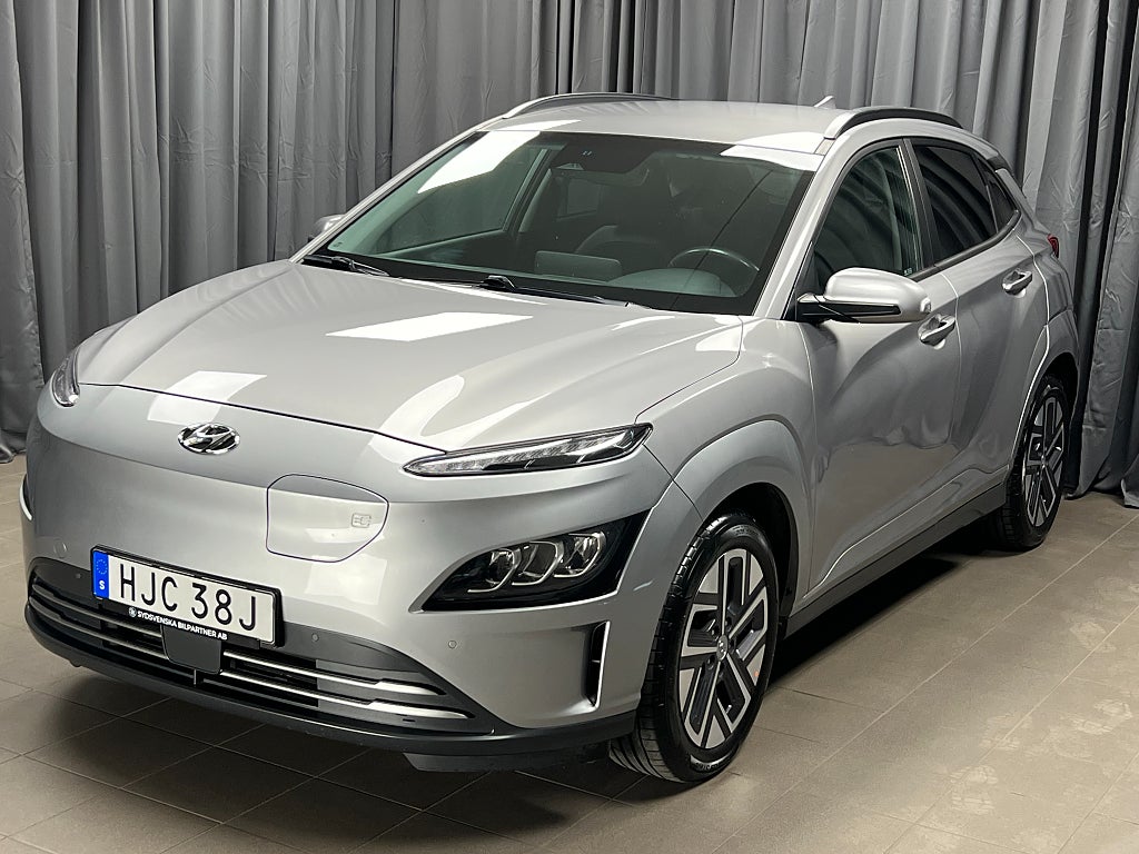 Hyundai Kona 204hk | 64 kWh | Essential | Kamera | Adaptiv 