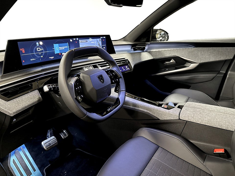 Bild på Peugeot 5008 GT Hybrid 145hk Aut KAMPANJ BRÄNSLE INGÅR