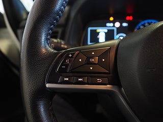 Halvkombi Nissan Leaf 17 av 22