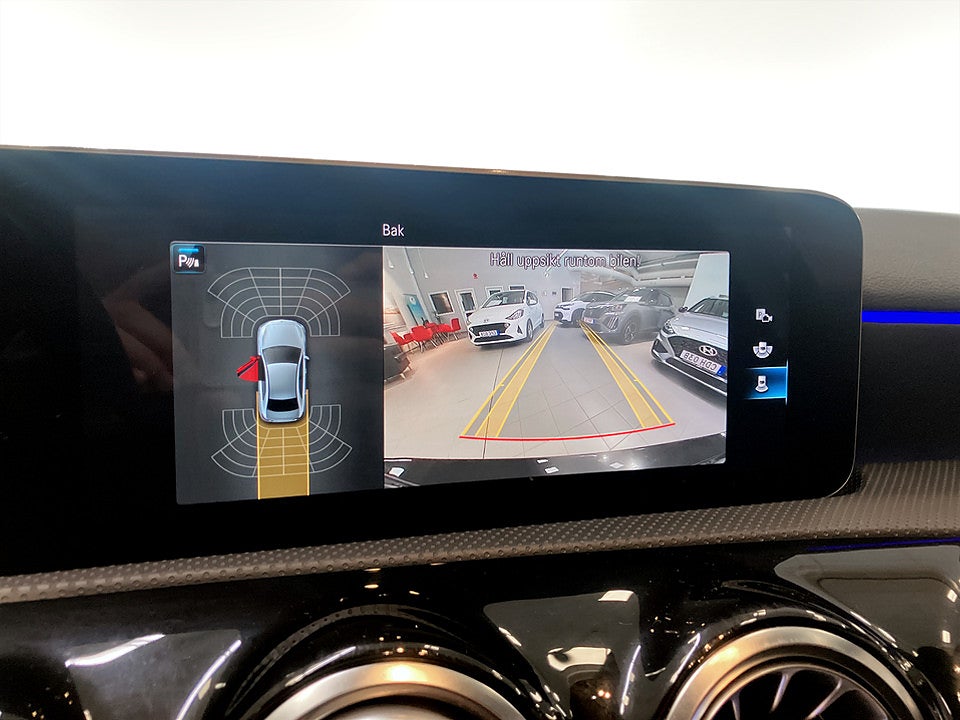 Bild på Mercedes-Benz A200 AMG PREMIUM NIGHT PACK 163hk Aut B-KAMERA CARPLAY