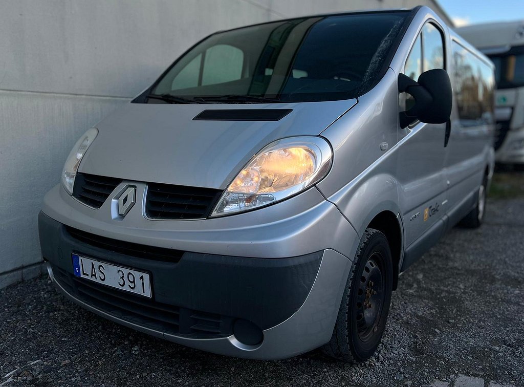 Renault trafic KOMBI 2.9T 2.5 DCI 9-SITS DRAGKROK AUTOMAT