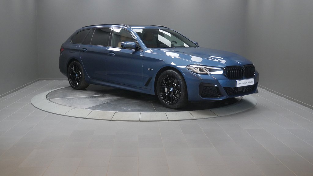 BMW 530e xDrive Touring M Sport/Innovation/Panorama/Adap. Fart