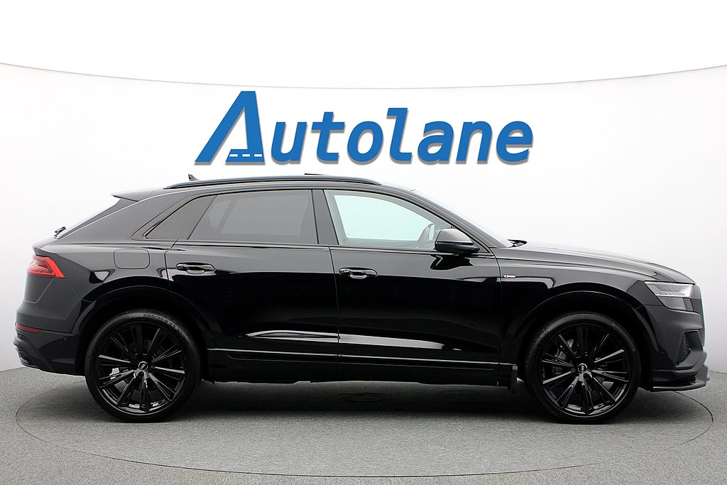 Audi Q8 50 TDI S Line, Panorama, 360°, Night Vision, 23" 286hk