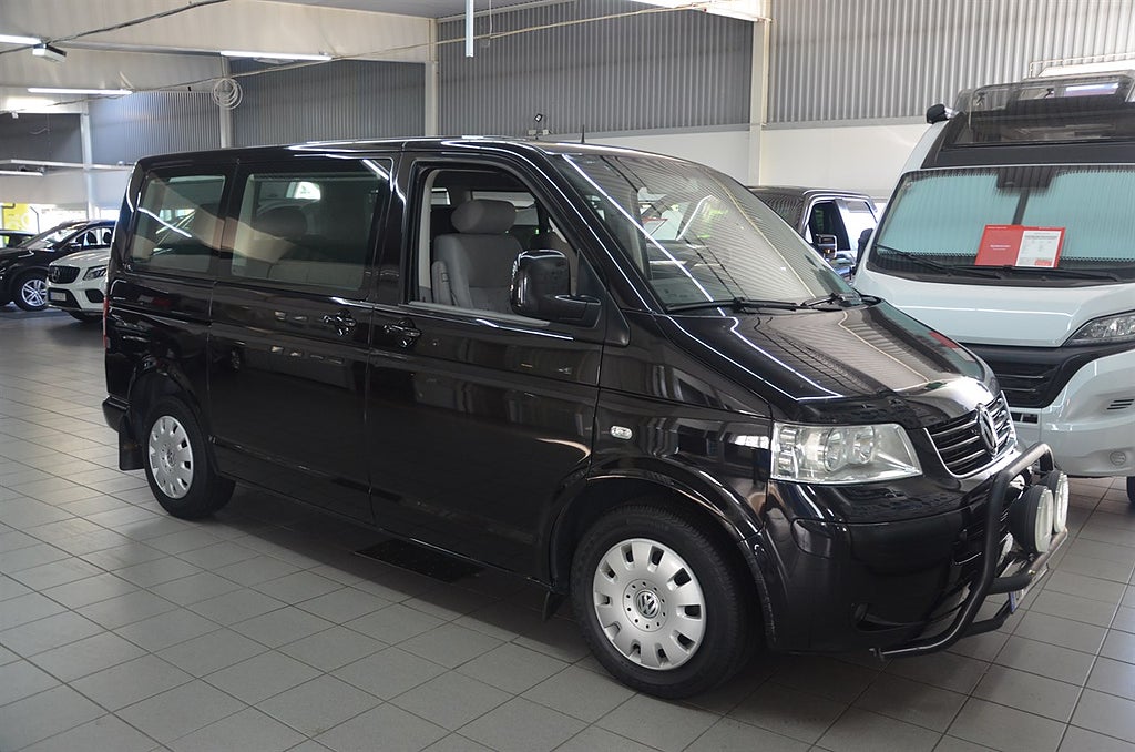 Volkswagen Multivan 2.5 TDI (131hk) 7-Sits