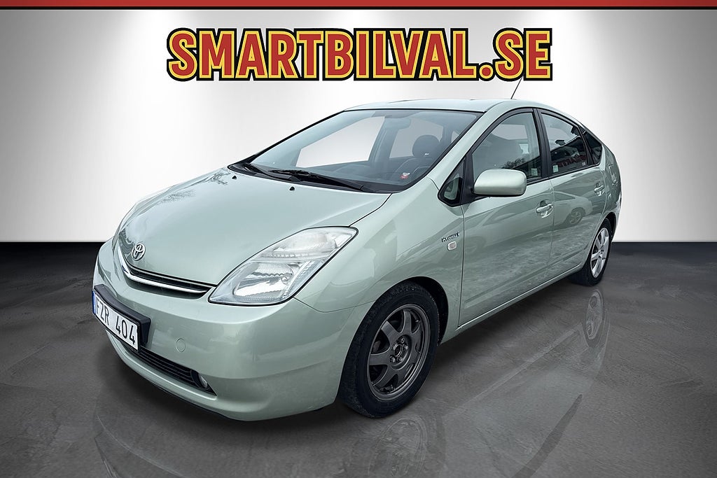 Toyota Prius 1.5 VVT-i + 3CM CVT Nyservad Nybesiktad 
