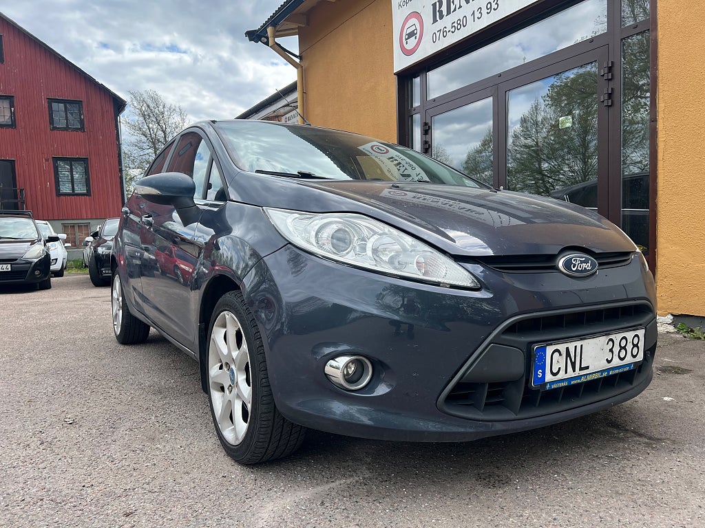 Ford Fiesta 5-dörrar 1.25 Titanium NyBes/Avb:-431 kr / mån