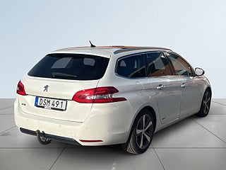 Peugeot 308 sw 1.2 PureTech 130 Allure Drag Mvärme Panorama S&V-däck – bild 6