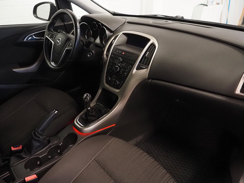 Opel Astra 1.3 CDTI ecoFLEX 95hk Enjoy Drag Farthållare 2010