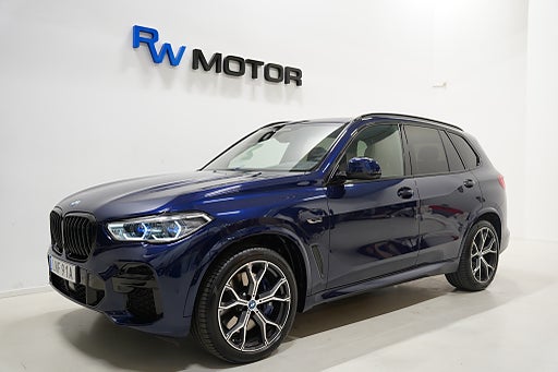 BMW X5 xDrive45e M Sport HiFi Pano HUD 360° Laser Luftfjä 21"