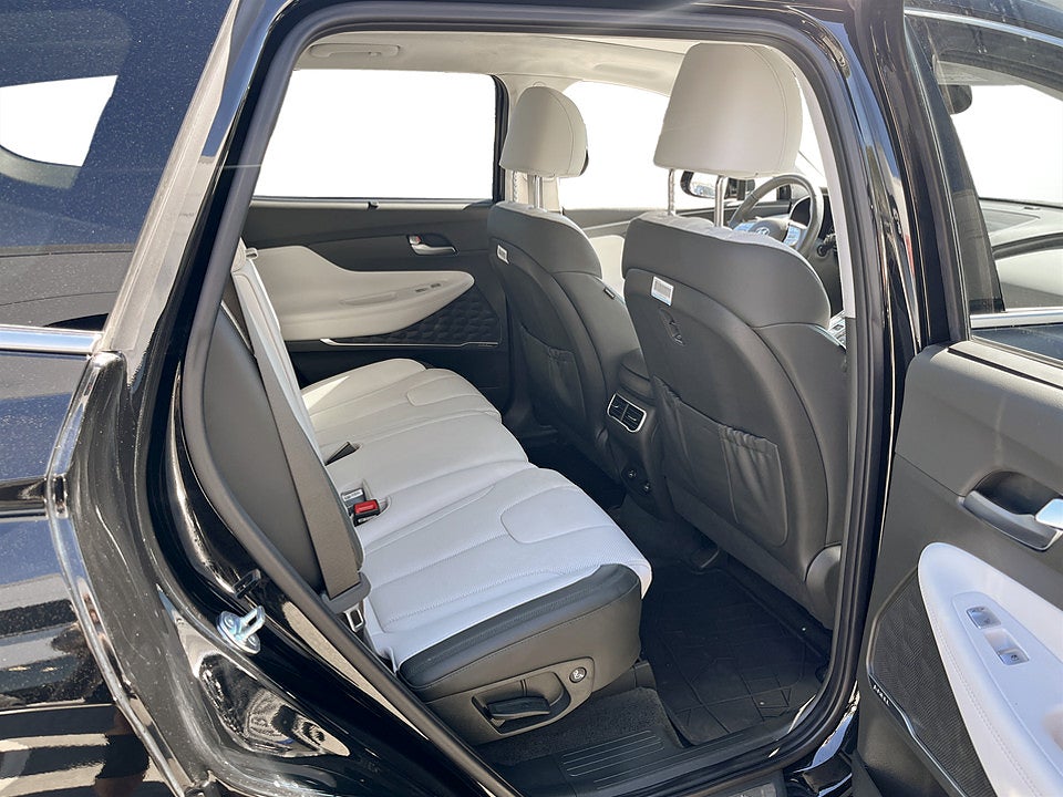 Bild på Hyundai Santa Fe PHEV Advanced 265hk Aut 4WD 7-SITS SKINNKLÄDSEL PANO