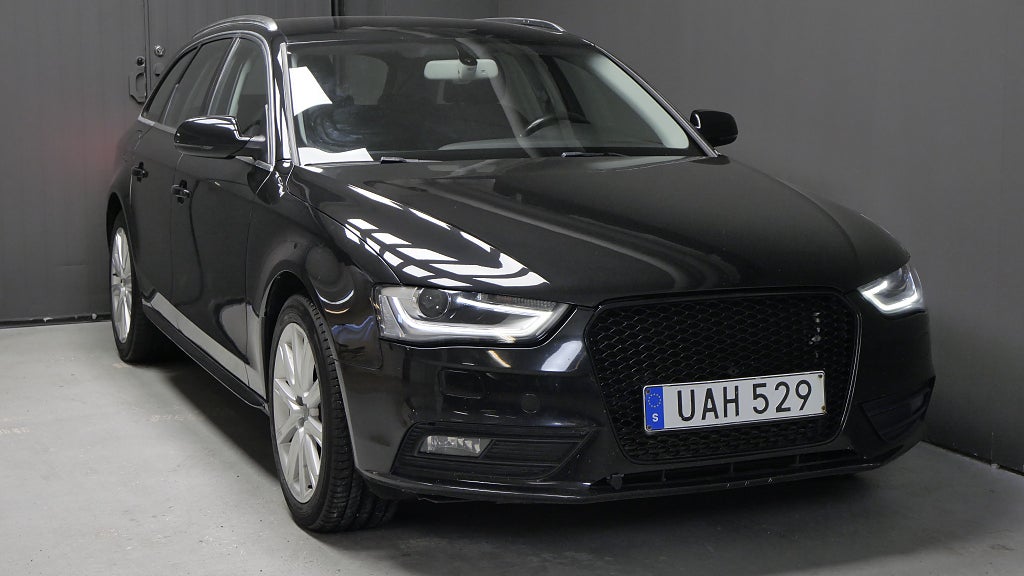 Audi A4 Avant 2.0 TDI Dragkrok Motorvärmare Alcantara Nybes