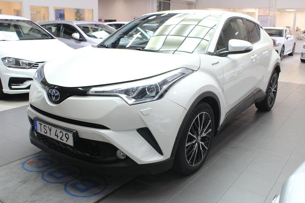 Toyota C-HR Hybrid CVT X-Edition B-kamera / Keyless / Skinn