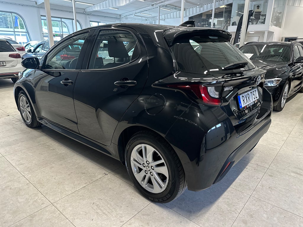 Toyota Yaris Hybrid CVT Active 4,99% /B-Kamera/RattVärme