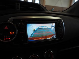 Halvkombi Toyota Yaris 19 av 20