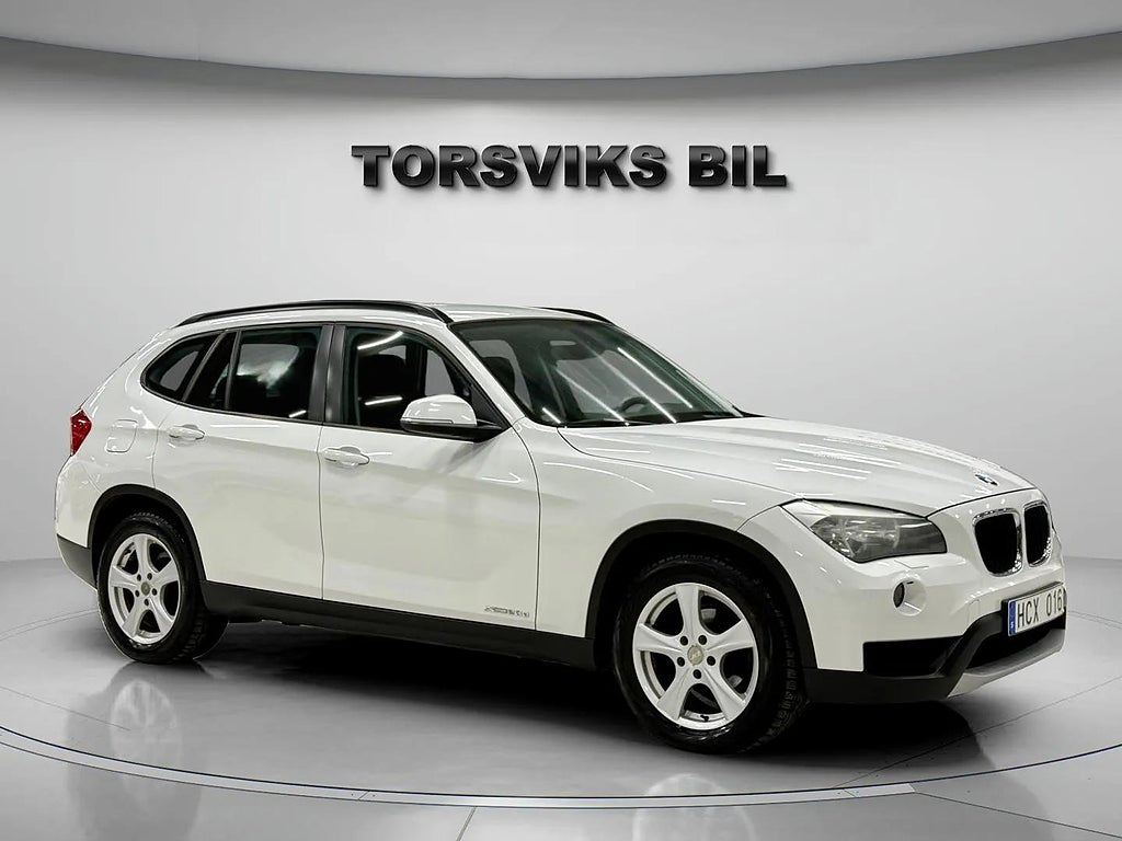 BMW X1 xDrive20d Steptronic S & V Hjul - miniatyr 8