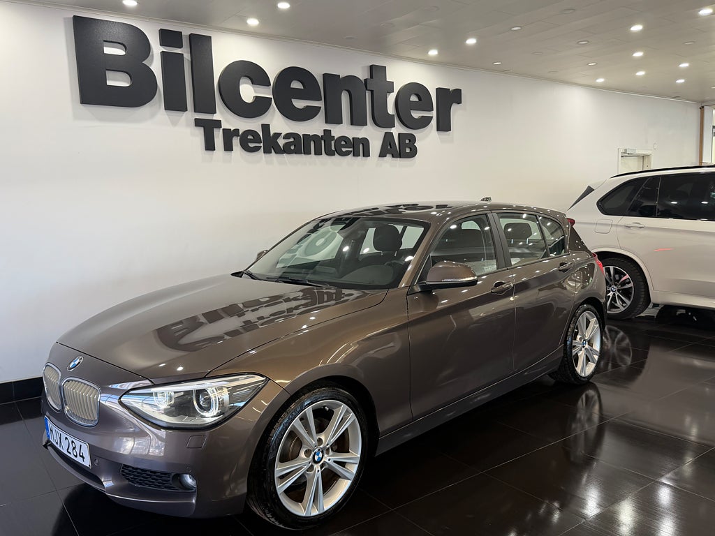 BMW 118d 5-dörrars Euro 5 Låga 10.700Mil S&V-Hjul