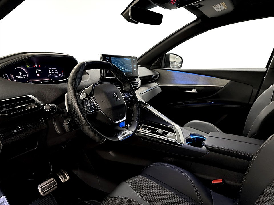 Bild på Peugeot 5008 GT 1.2 PT 130hk Aut 7-SITS B-KAMERA CARPLAY