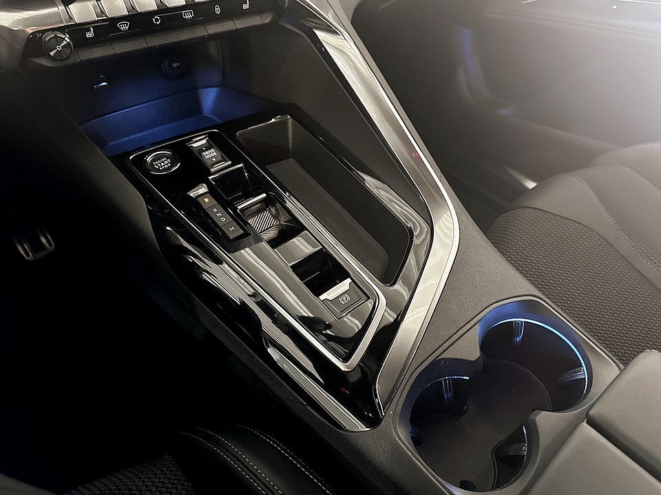 Bild på Peugeot 3008 GT 1.2 PT 130hk Aut - B-KAMERA, CARPLAY