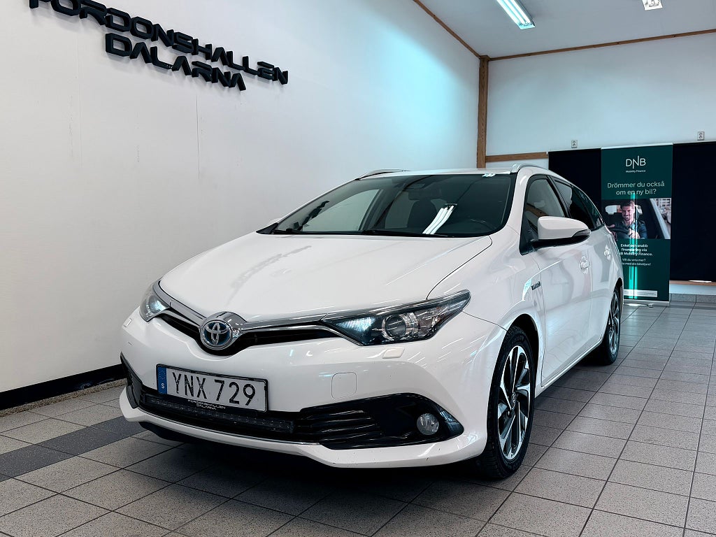 Toyota Auris Touring Sports Hybrid e-CVT Intense Edition  