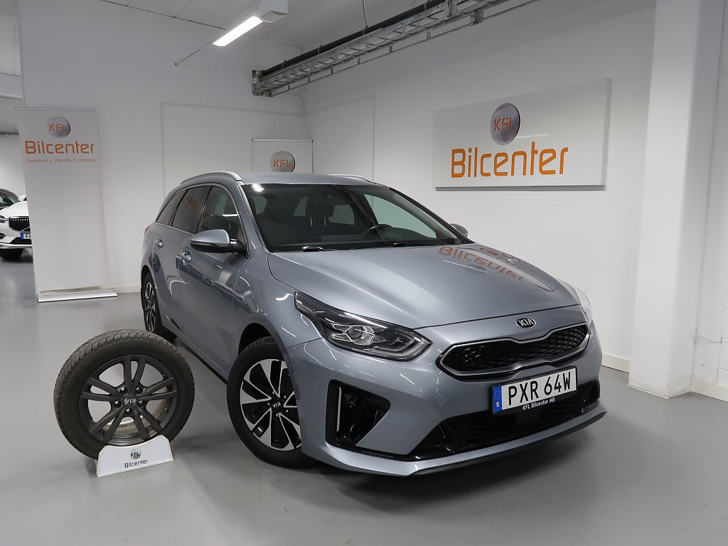 Kia Ceed SW Plug-in Hybrid V-Däck ingår Kamera-Rattvärme-CarPlay