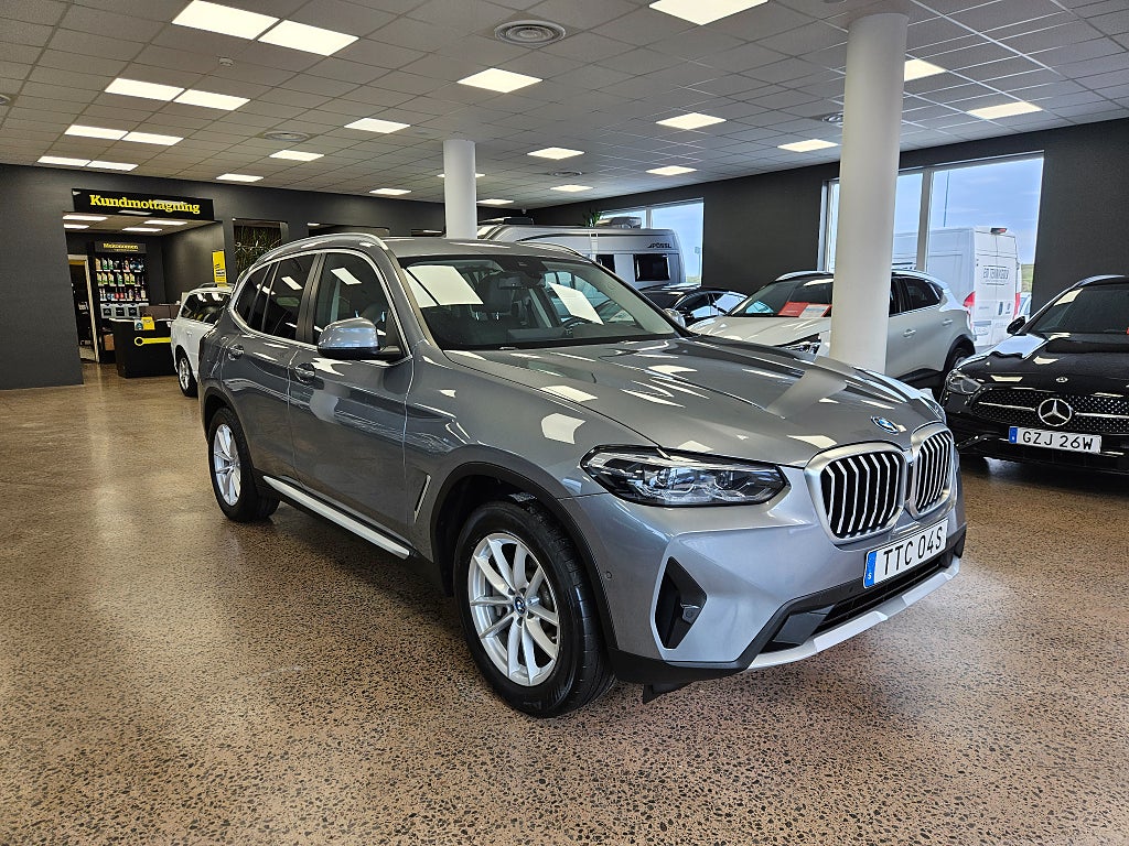 BMW X3 xDrive30e Värmare Kamera Dragkrok