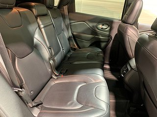 SUV Jeep Cherokee 12 av 20