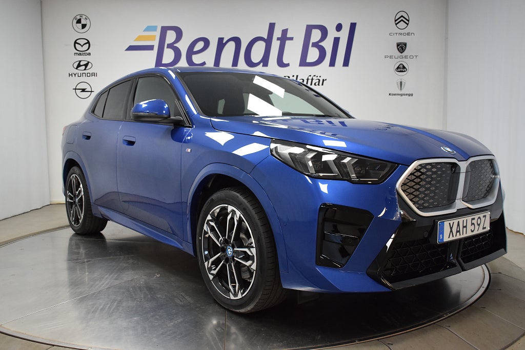 BMW iX2 xDrive30 | M Sport | Rattvärme | Dragkrok