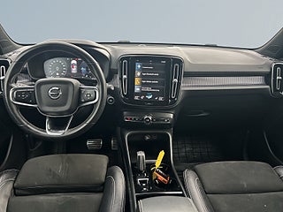 Volvo XC40 Recharge T4 R-Design Drag/360/HuD/SoV-Däck/Rattvärm – bild 8