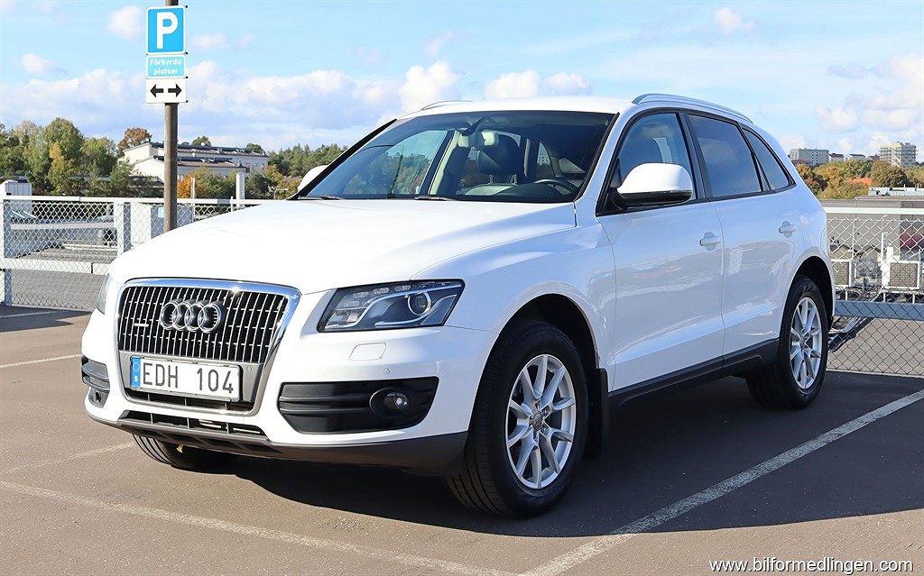 Audi Q5 2.0 TDI quattro 170hk Design, Ny kamrem, Drag