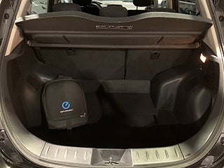 Halvkombi Nissan Leaf 18 av 23