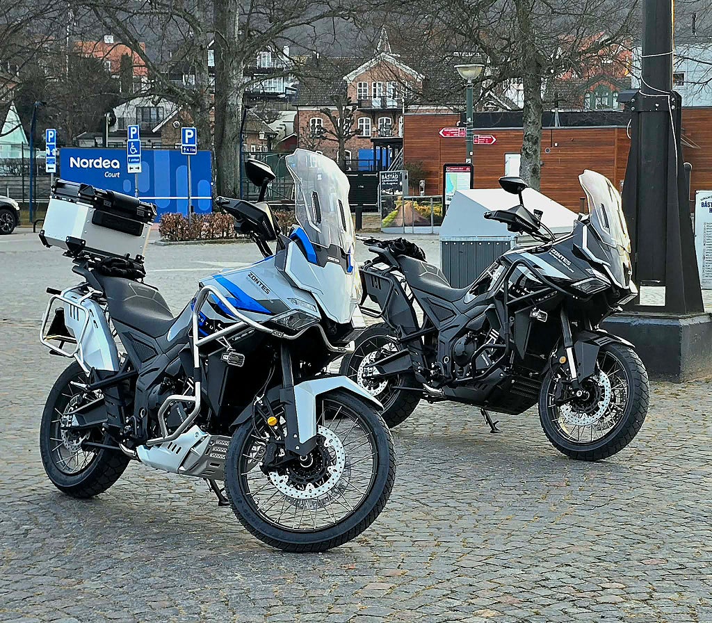 Zontes 703F Adventure 5 år garanti Kampanj väskor inkluderat!
