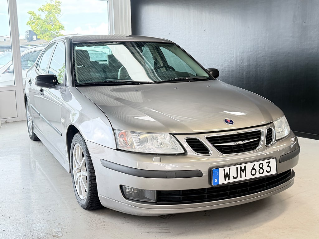Saab 9-3 SportSedan 1.8t 150hk Vector | Navi | Lågmil | 1 ägare