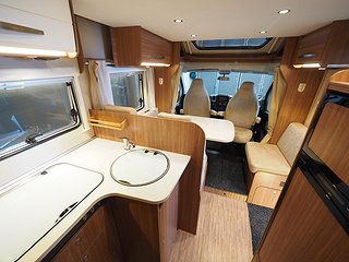 Husbil-halvintegrerad Carado T 449 13 av 22