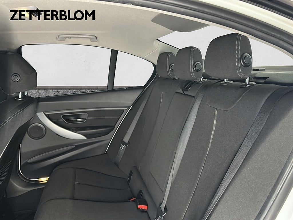 Sedan BMW 328 9 av 18