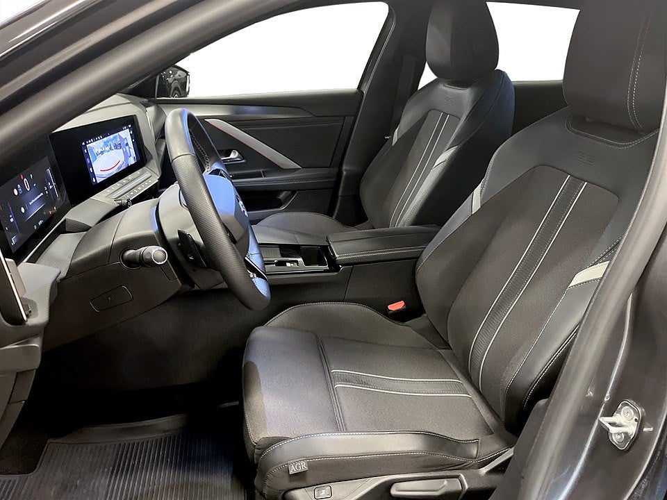 Bild på Opel Astra ST GS 1.2 PT 130hk Aut - B-KAMERA, CARPLAY