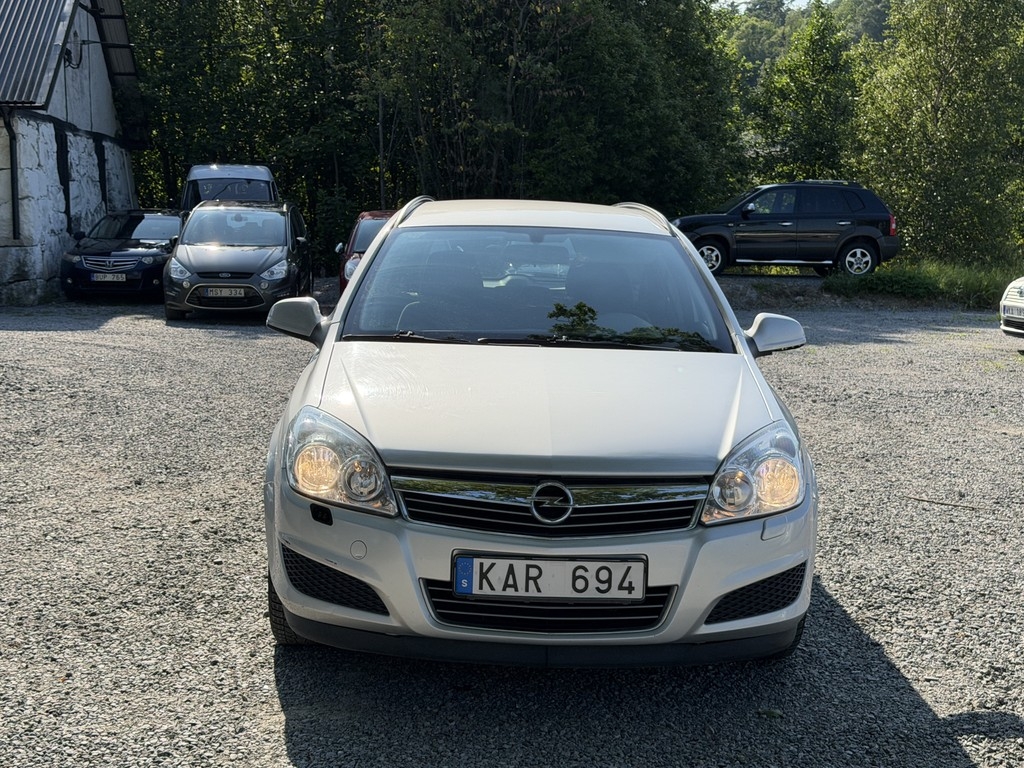 Opel Astra 2010, bild 5/47