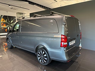 Transportbil - Skåp Mercedes-Benz Vito 2 av 19