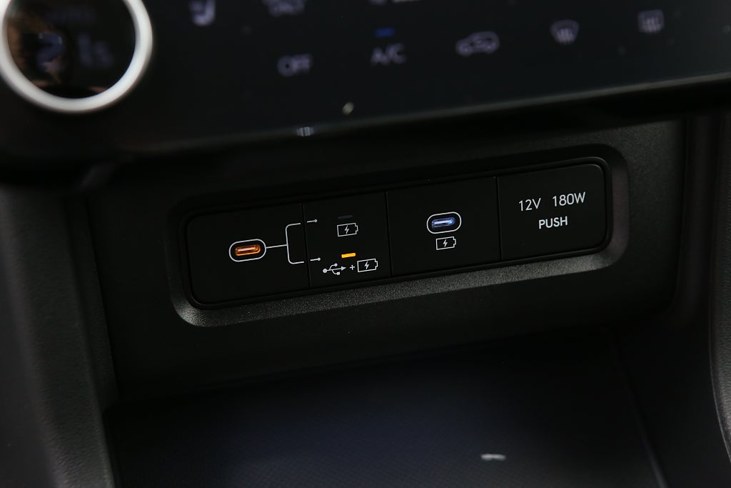 Hyundai Tucson Fullhybrid 4WD Essential Kamera Navi  *Superkampanj