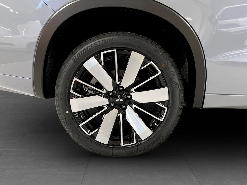 Bild på Mitsubishi Outlander Instyle PHEV - DEMO