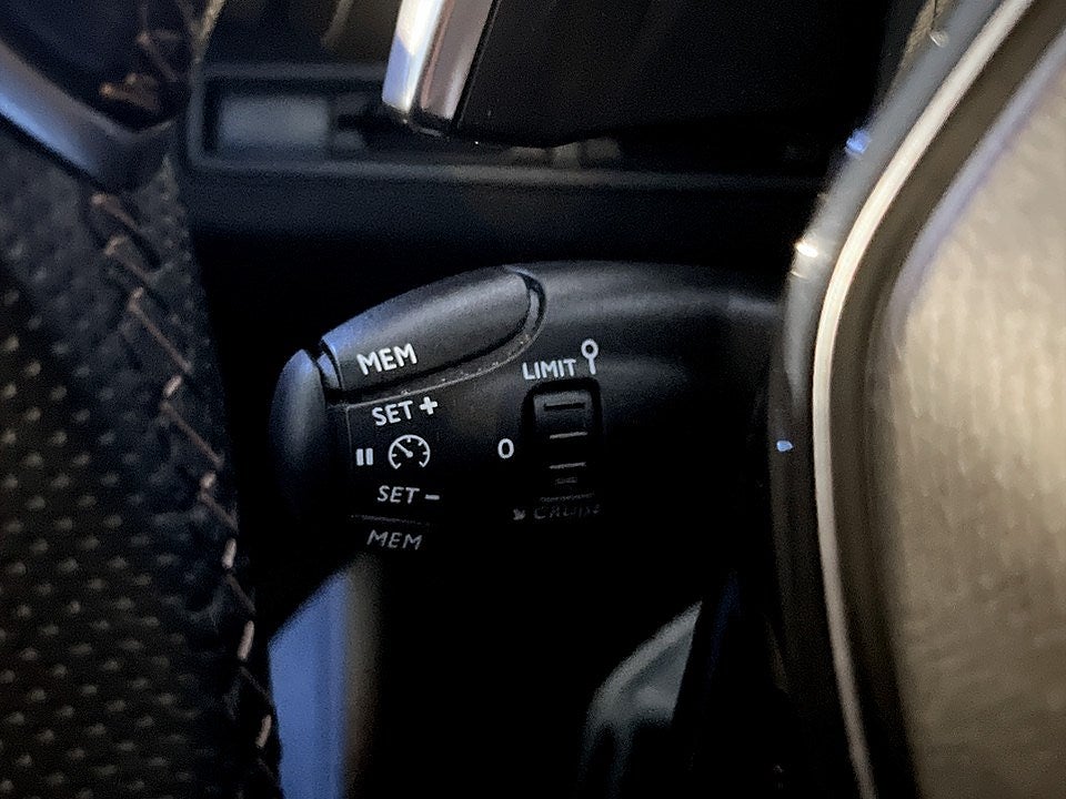 Bild på Peugeot 3008 GT 1.2 PT 130hk Aut - B-KAMERA, EN ÄGARE