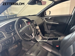 SUV Volvo XC60 8 av 14