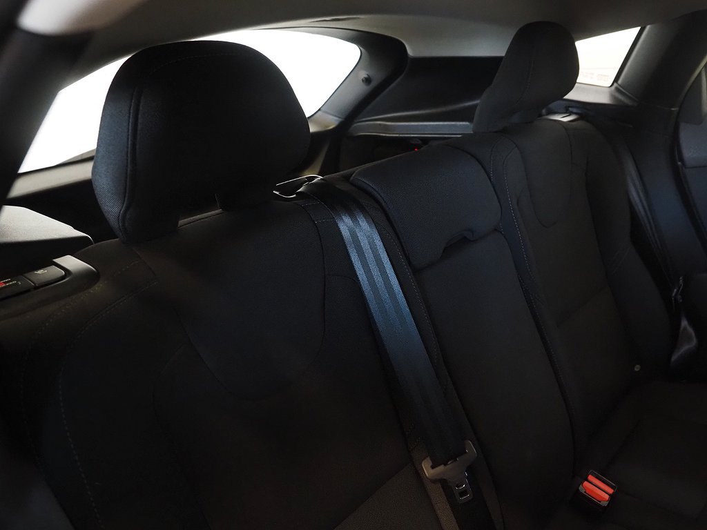 Volvo V40 T2 122hk Kinetic Business Klimatpkt B-Värm Farthål 2017