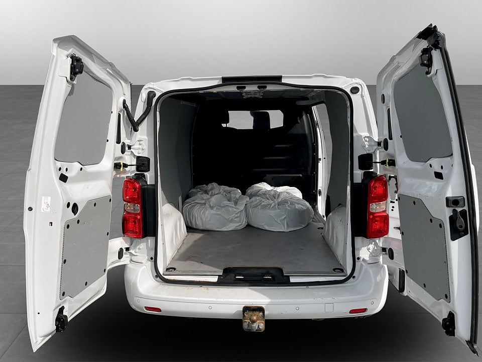 Bild på Peugeot Expert PRO+ 2.0 BHDi 145hk Aut L2 B-KAMERA DRAG