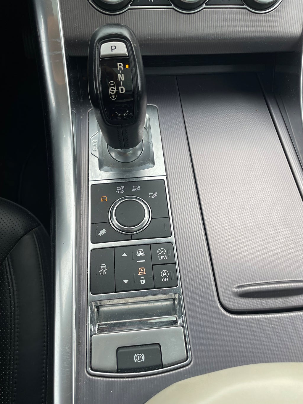 Land Rover Range Rover 2017 - miniatyr 17